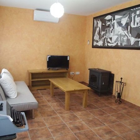 Apartamento Rural "Las Escuelas" Сан-Бартоломе-де-лас-Абьертас Экстерьер фото