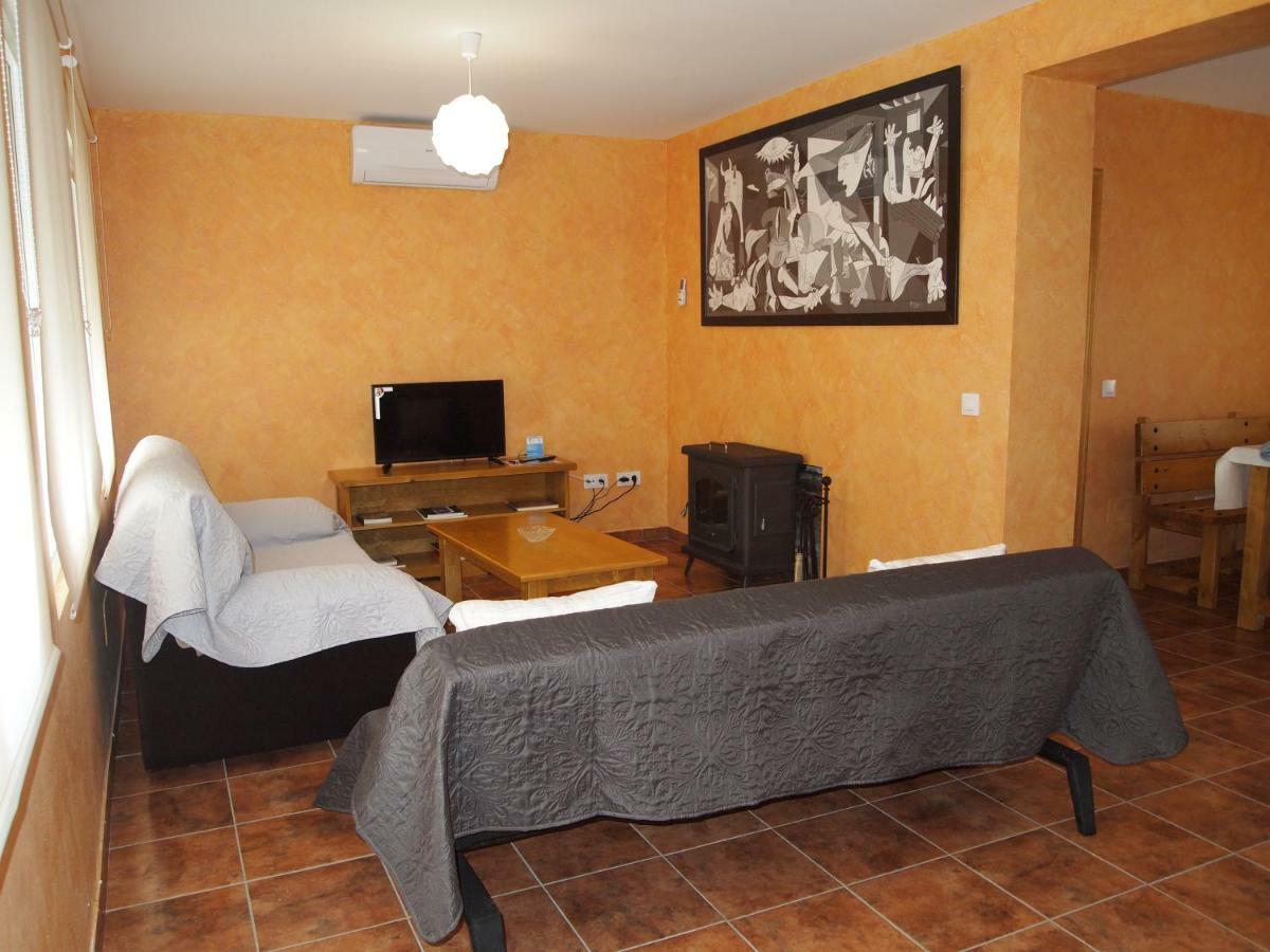 Apartamento Rural "Las Escuelas" Сан-Бартоломе-де-лас-Абьертас Экстерьер фото