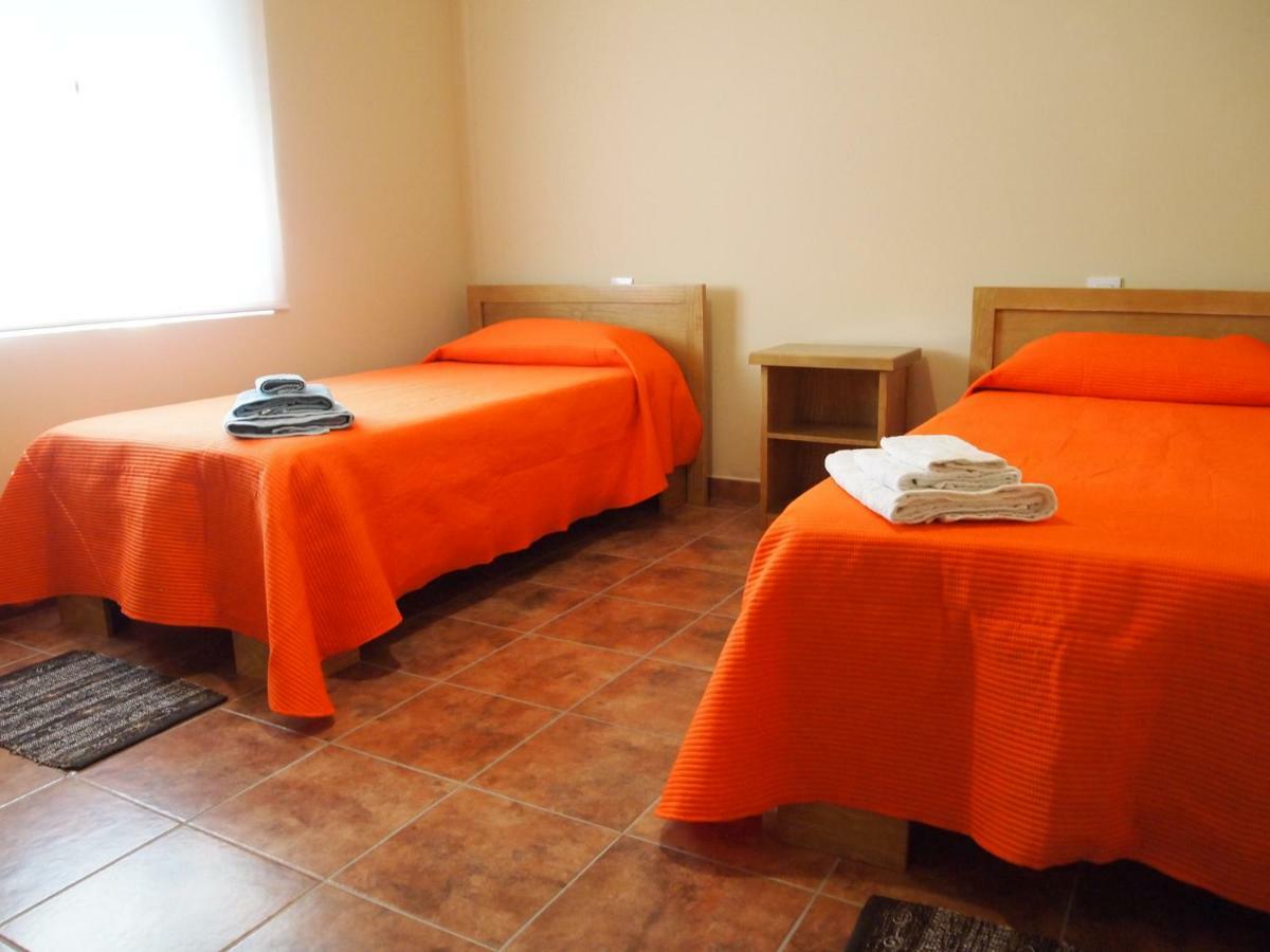 Apartamento Rural "Las Escuelas" Сан-Бартоломе-де-лас-Абьертас Экстерьер фото